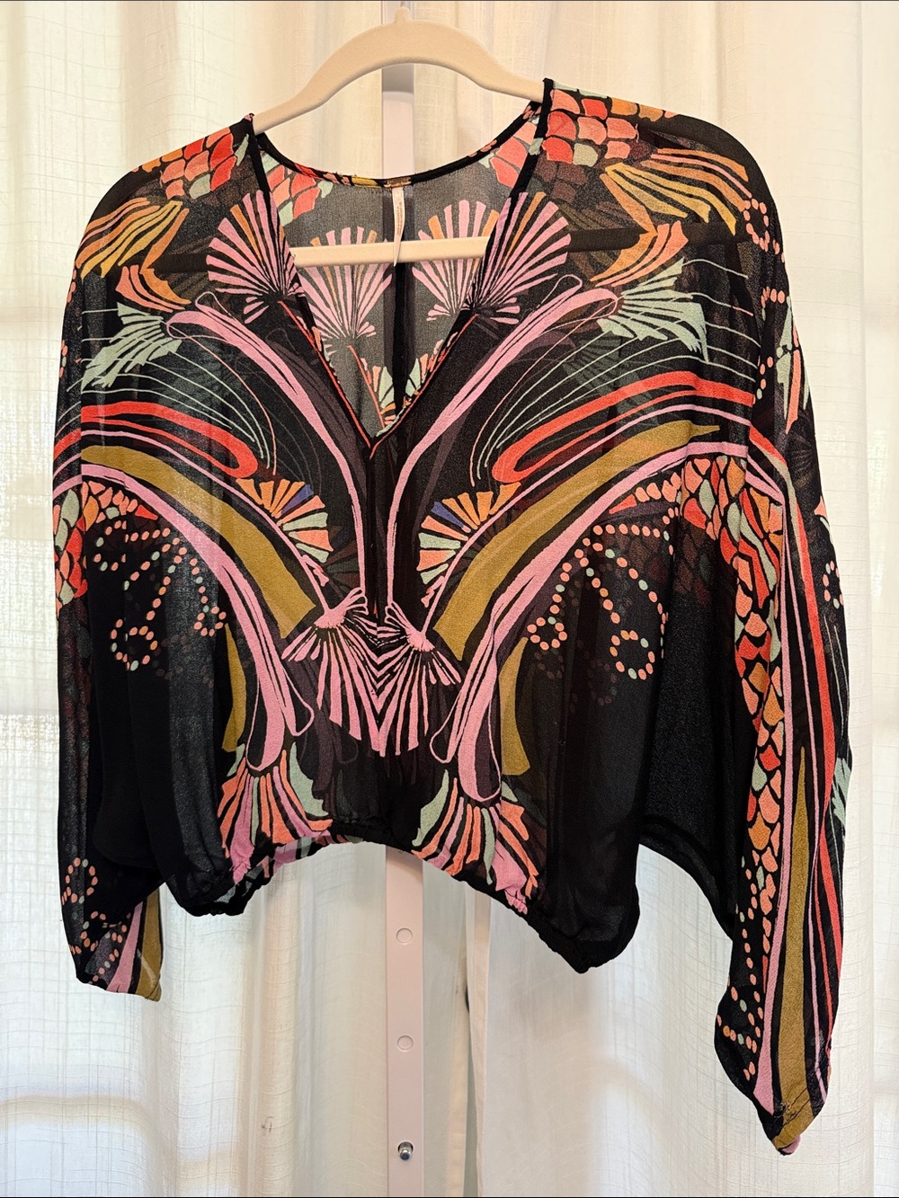 Free PeopleWomen's Black Floral Print V-Neck Dolman Sleeve Blouse